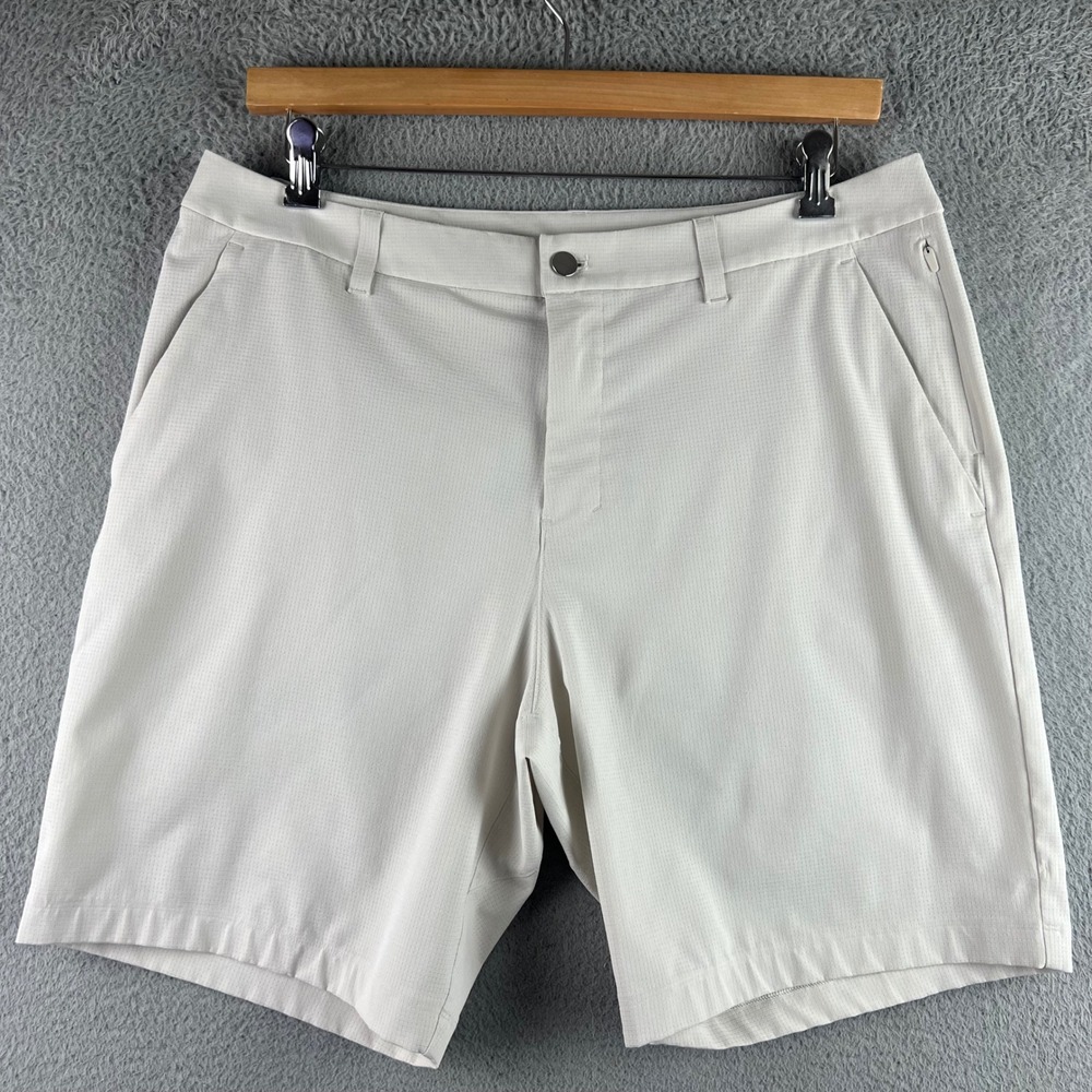 Lululemon Commission Short 9 Warpstreme Mens 36 Light Gray Golf